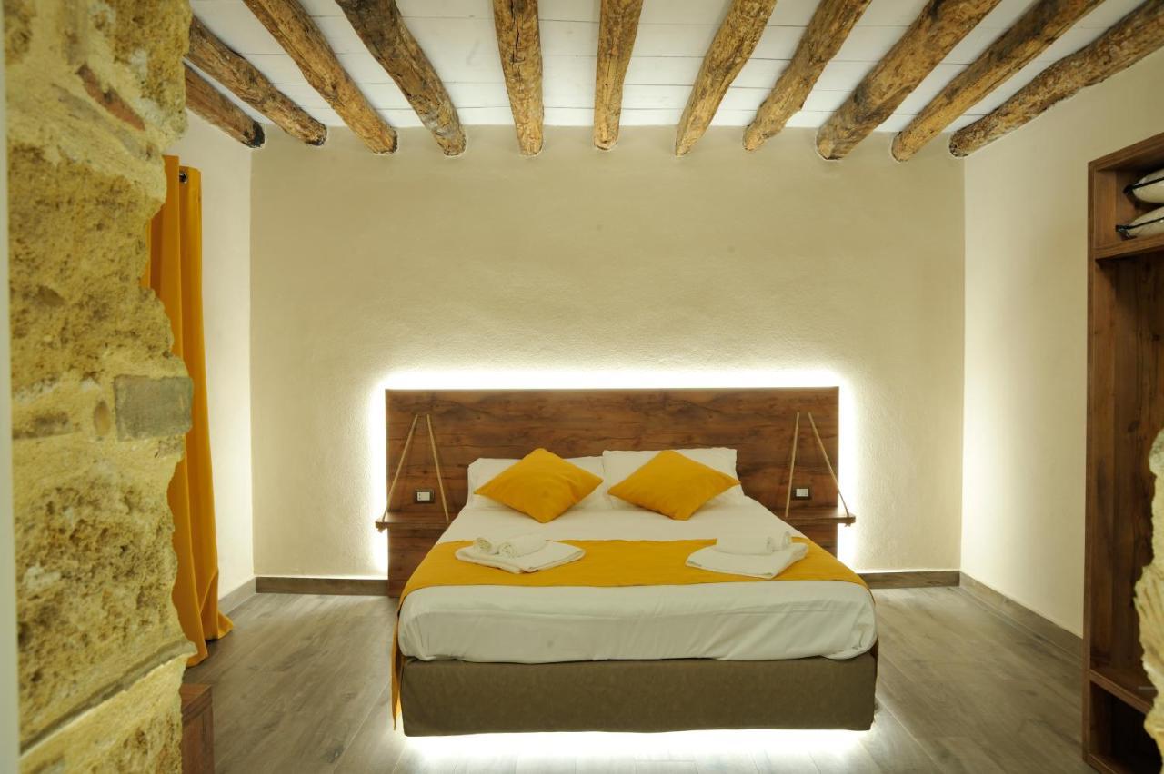 Arsenale Porto Bed & Breakfast ปาแลร์โม ภายนอก รูปภาพ